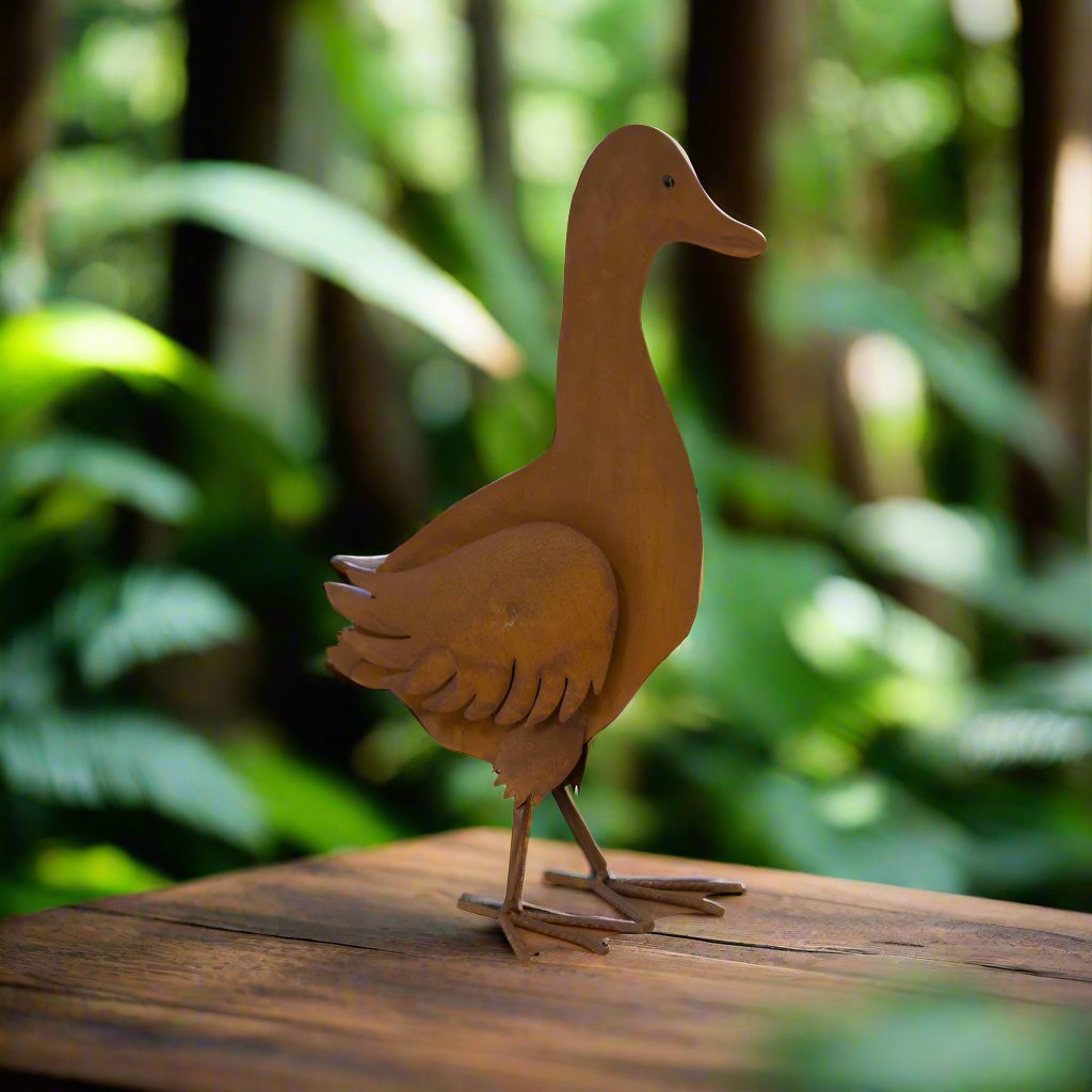 Willow & Silk Rusty 40cm Metal Duck Garden Figurine/Statue