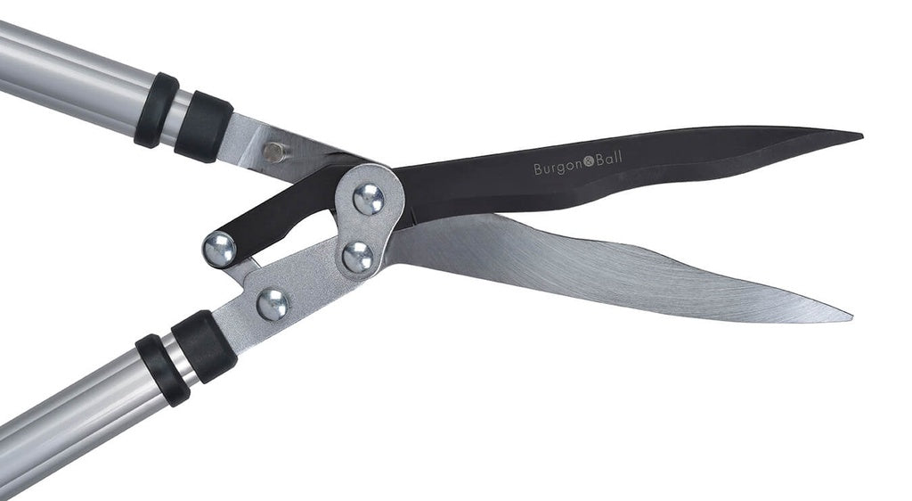 RHS Telescopic Wavy Edged Hedge Shear