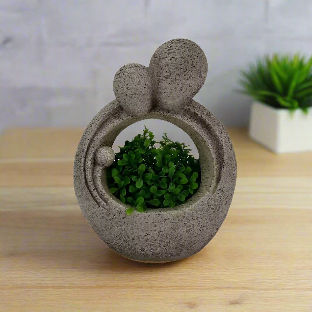 Willow &amp; Silk Polyresin 26.5cm Stone Family Love Garden Pot