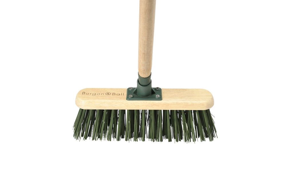 RHS Garden Brush 12" stiff PVC